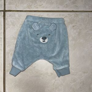 1338. Carter's Sweatpants Size Newborn (the back)